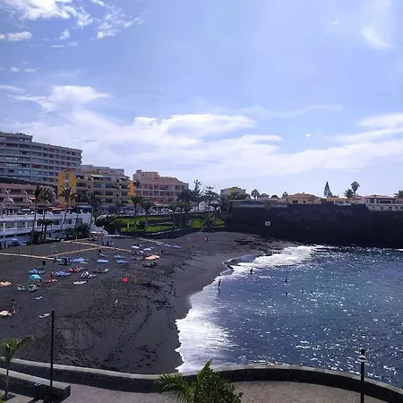 Neptuno Playa 17 아파트